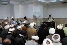 تصاوير/ رونمایی از کتاب خاطرات مرحوم آيتالله سيدجواد مدرسي يزدي