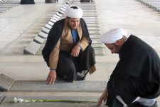 طلاب يزد ياد و خاطره شهداي هشت سال دفاع مقدس را گرامي داشتند