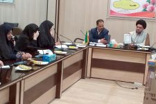 جلسه معاون تبلیغ و امور فرهنگی حوزه علمیه استان یزد با مديران مدارس امين شهرستان بافق