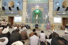 طلاب و فضلا در مدارس آموزش و پرورش حضور پیدا کنند