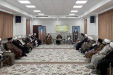 استفاده از ظرفیت ائمه جمعه برای جذب جوانان نخبه به حوزه علمیه