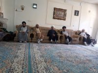 نماینده ولی فقیه در یزد با حوز در منزل مرحوم حجت الاسلام والمسلمین طباطبایی، درگذشت این استاد حوزه را تسلیت گفت.
