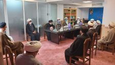 در جلسه ای با حضور معاونان حوزه علمیه یزد و مسئولان و اساتید مدرسه علمیه امام خمینی(ره)، مشکلات این مدرسه بررسی شد.