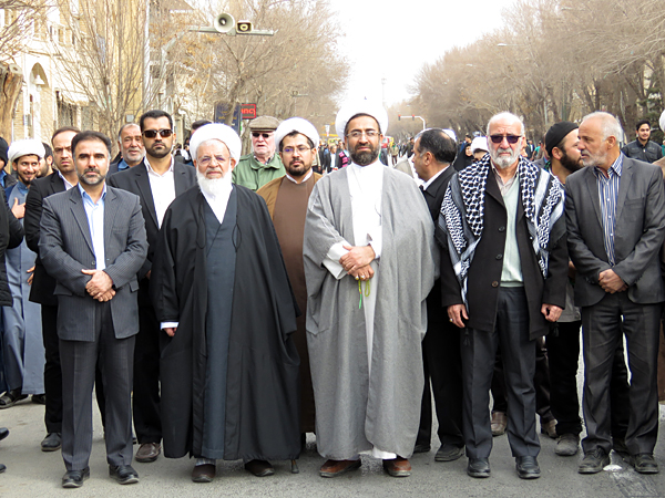 تصاویر/ حضور روحانیون و طلاب یزد در راهپیمایی در محکومیت اغتشاشات اخیر