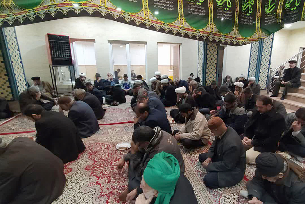 تصاویر مراسم روضه‌خوانی شهادت حضرت زهرا(س) در حوزه علمیه یزد