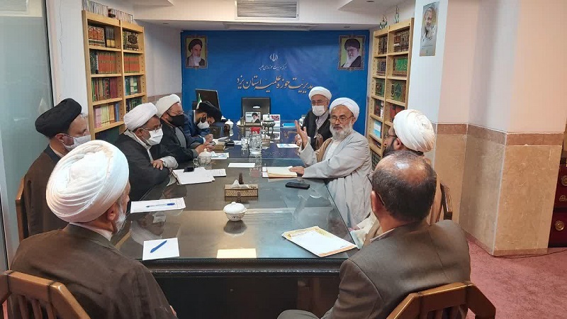 جلسه تبیین اهمیت انس با صحیفه سجادیه در مدیریت حوزه علمیه استان یزد برگزار شد.