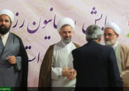 فیلم/ تجلیل از روحانیون جانباز در حوزه علمیه یزد