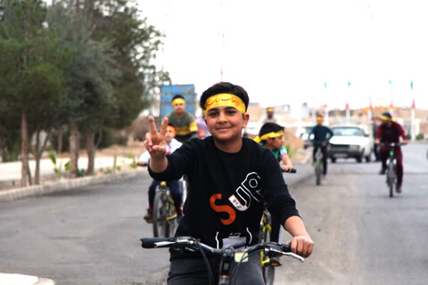 تصاویر/ همایش دوچرخه سواری گرامیداشت ۱۱ شهید روحانی و طلبه اسفندماه استان یزد