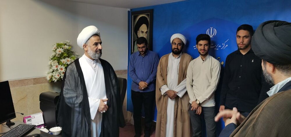 تجلیل از طلاب مدارس علمیه فعال یزد در زمینه برنامه‌های قرآنی