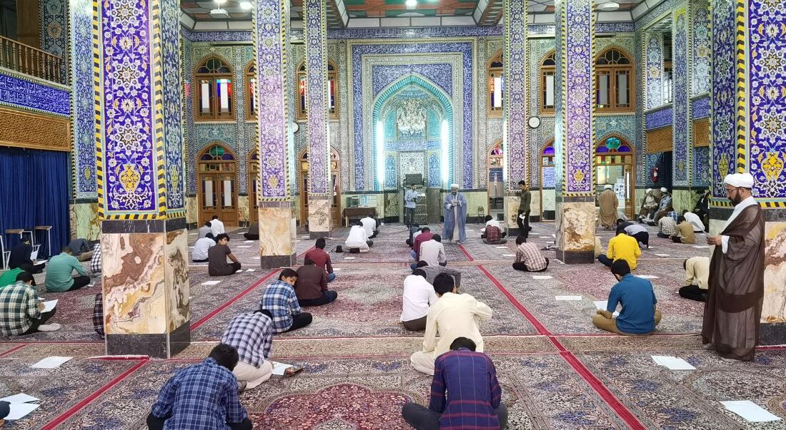 برگزاری آزمون ورودی حوزه های علمیه در مسجد حظیره یزد
